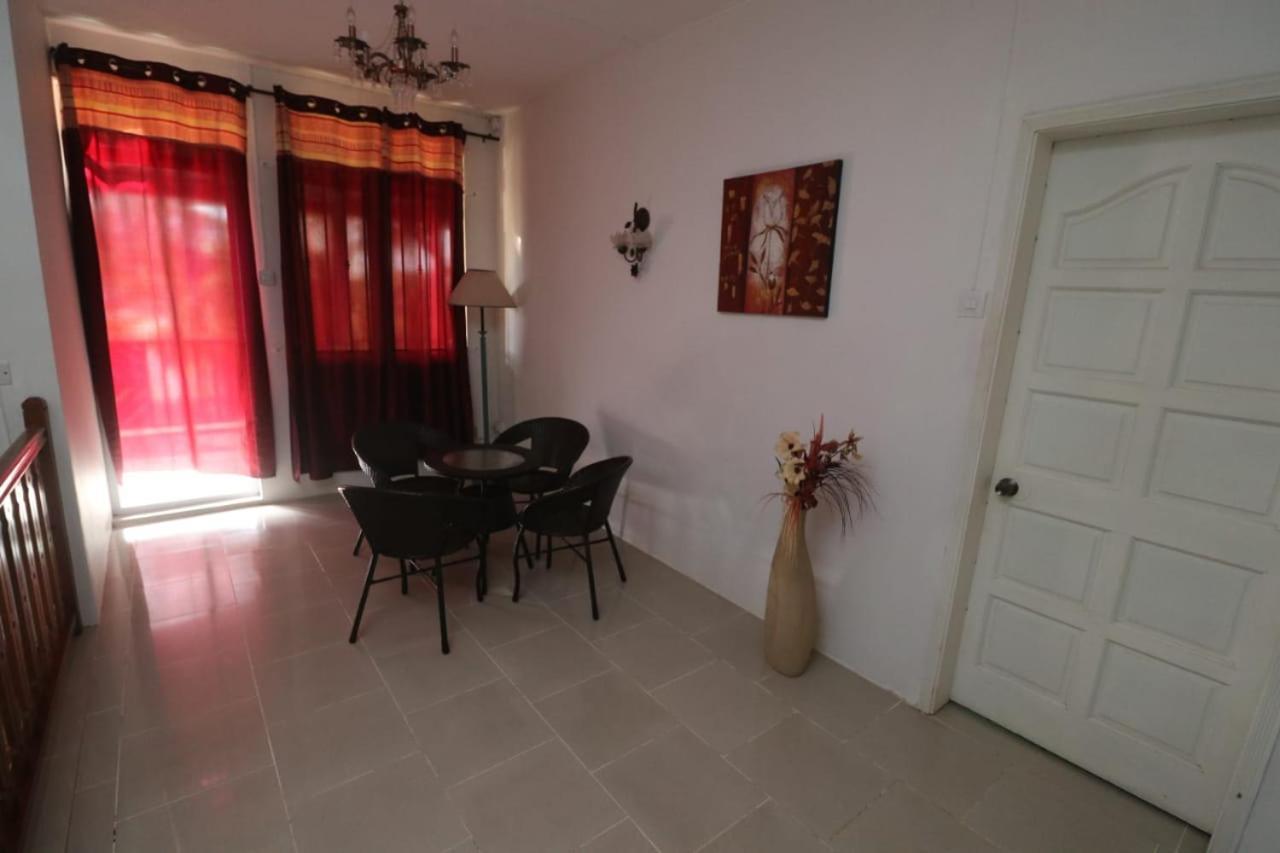 Isola Bella Luxury Villa 라 골레트 외부 사진